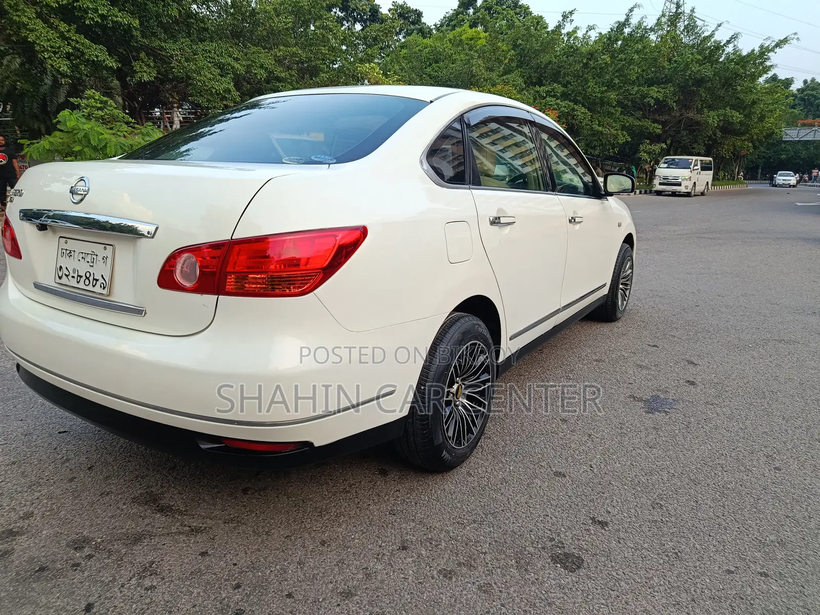Nissan Bluebird 2012 Pearl