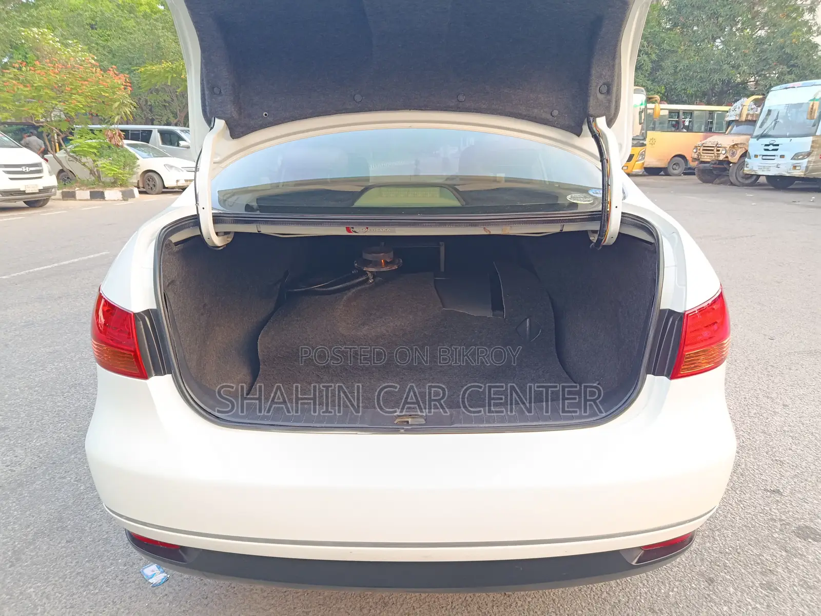 Nissan Bluebird 2012 Pearl