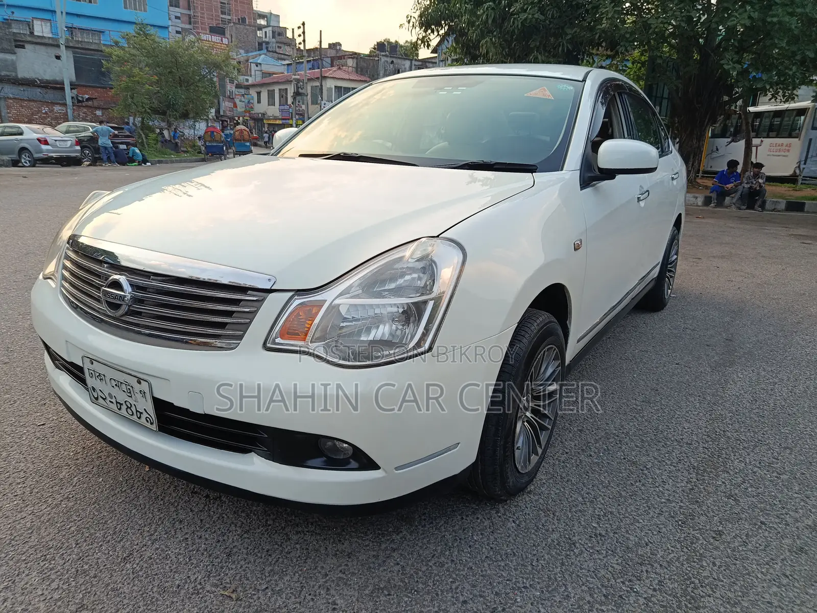 Nissan Bluebird 2012 Pearl