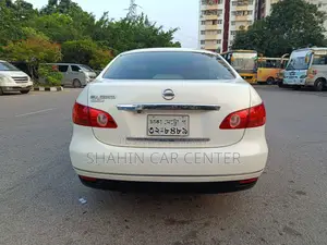 Nissan Bluebird 2012 Pearl