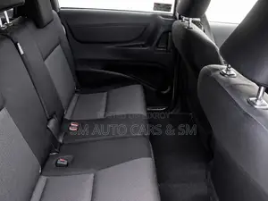 Toyota Sienta 1.5 Hybrid FWD 2021 Pearl