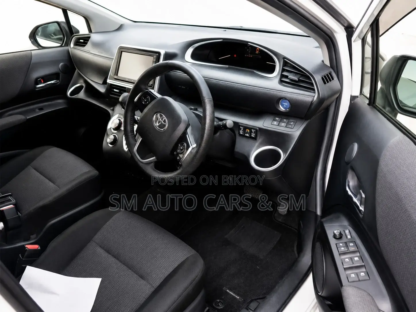 Toyota Sienta 1.5 Hybrid FWD 2021 Pearl