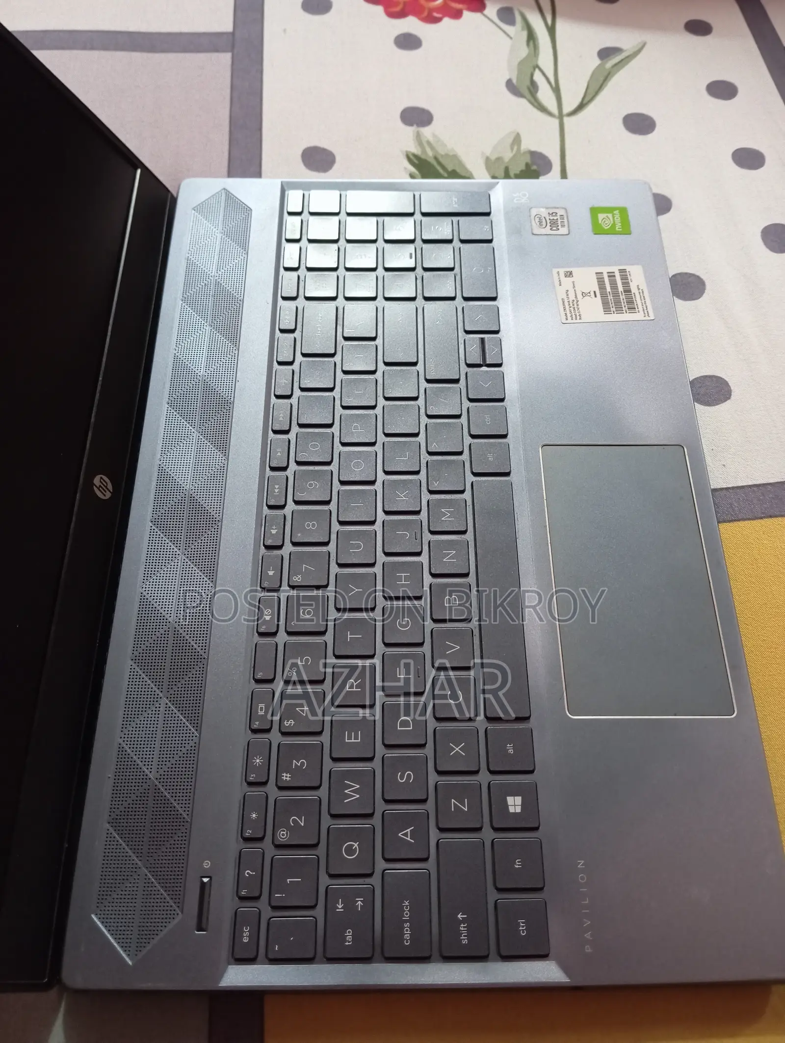 Laptop HP Pavilion 15 8GB Intel Core I5 HDD+SSD 256GB