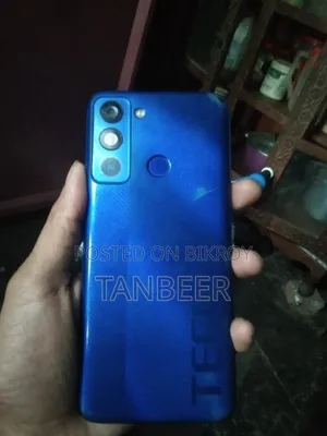 টেকনো ৩২ জিবি ব্লু