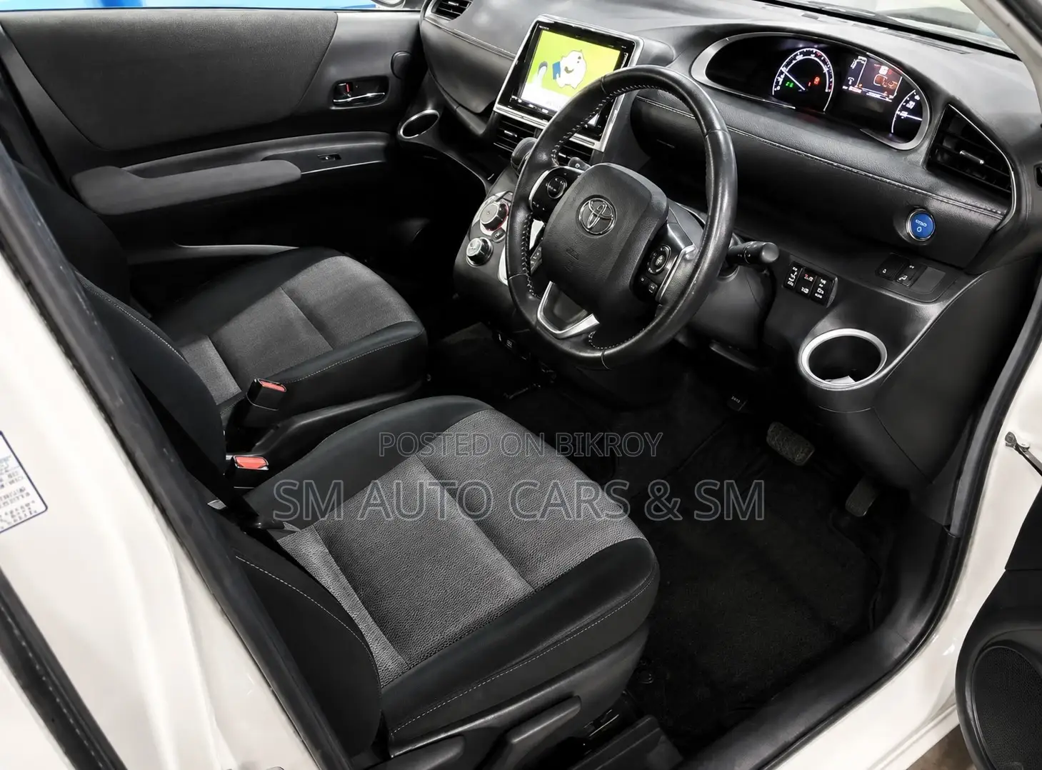 Toyota Sienta 1.5 Hybrid FWD 2021 Pearl