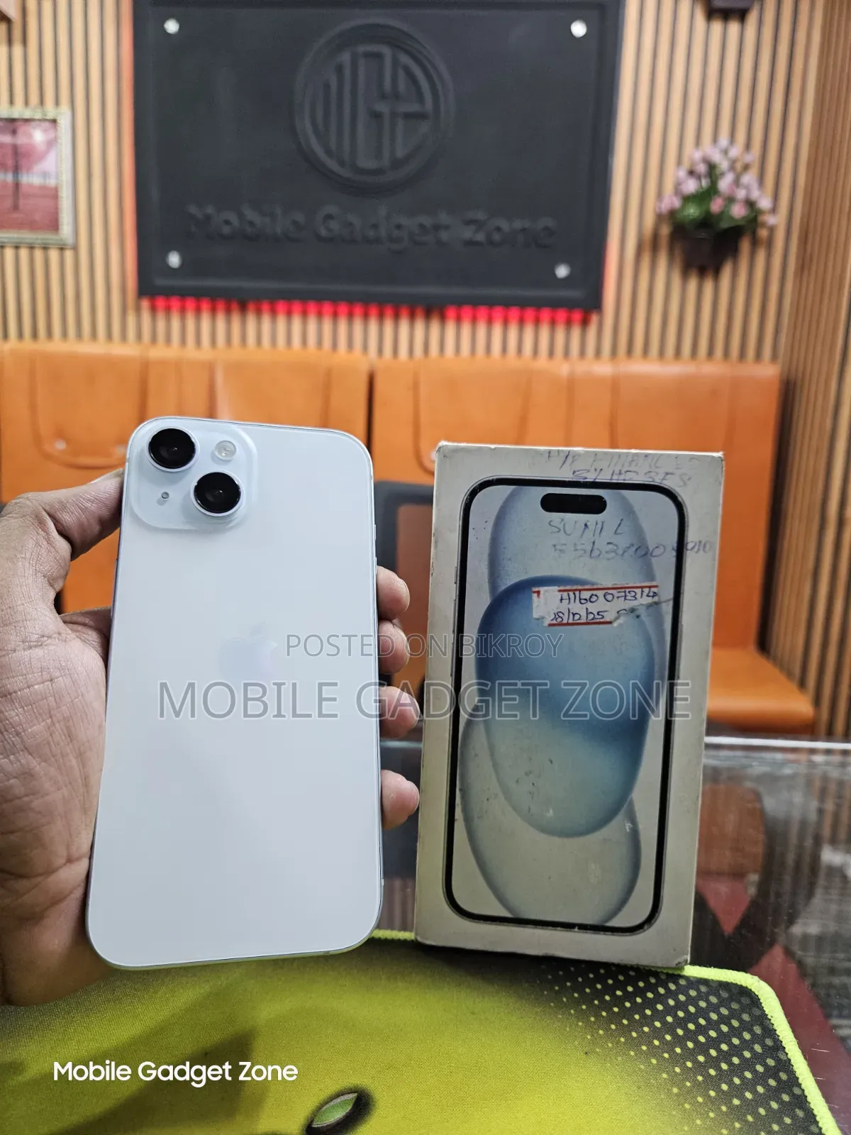 Apple iPhone 15 128 GB White