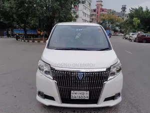 Toyota Noah 2.0 AWD (7 Seater) 2014 Pearl
