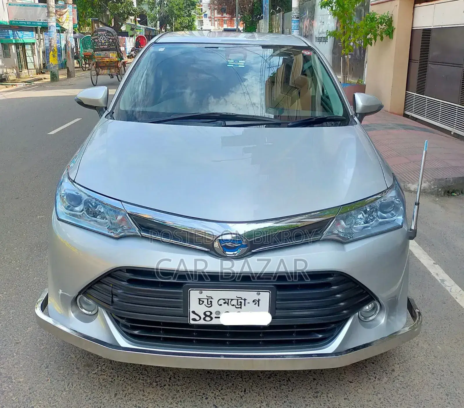 Toyota Axio 1.5 Hybrid 2WD 2015 Silver