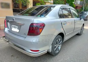Toyota Axio 1.5 Hybrid 2WD 2015 Silver