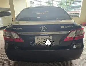 টয়োটা প্রিমিও ১.৫ এফডব্লিউডি ২০১৪ মেরুন