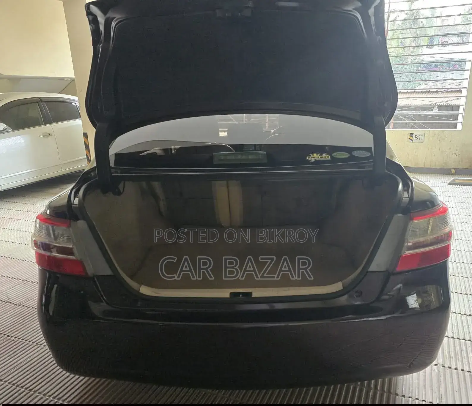 টয়োটা প্রিমিও ১.৫ এফডব্লিউডি ২০১৪ মেরুন