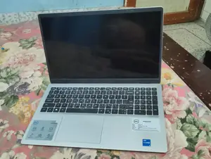 New Laptop Dell Latitude 3520 8GB Intel Core I5 SSD 512GB