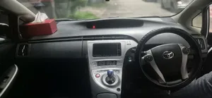 Toyota Prius 2013 Pearl