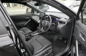 Toyota Corolla Cross 1.8 Hybrid FWD 2022 Black