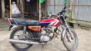 হোন্ডা ১৯৯৮ রেড