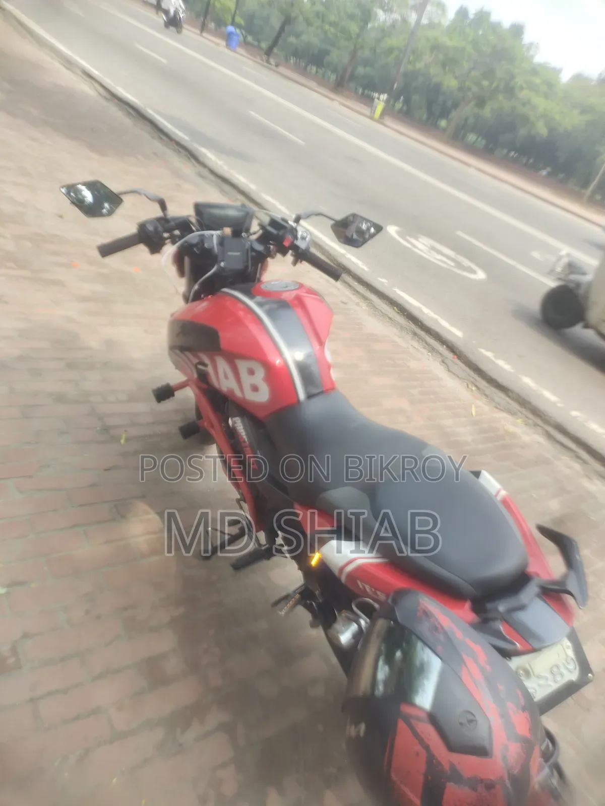 TVS Apache RTR 160 4V 2021 Red