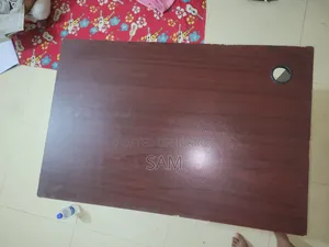 Desktop Table