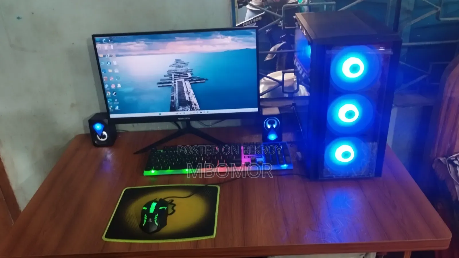 Desktop Computer 16GB AMD Ryzen 7 SSD 500GB