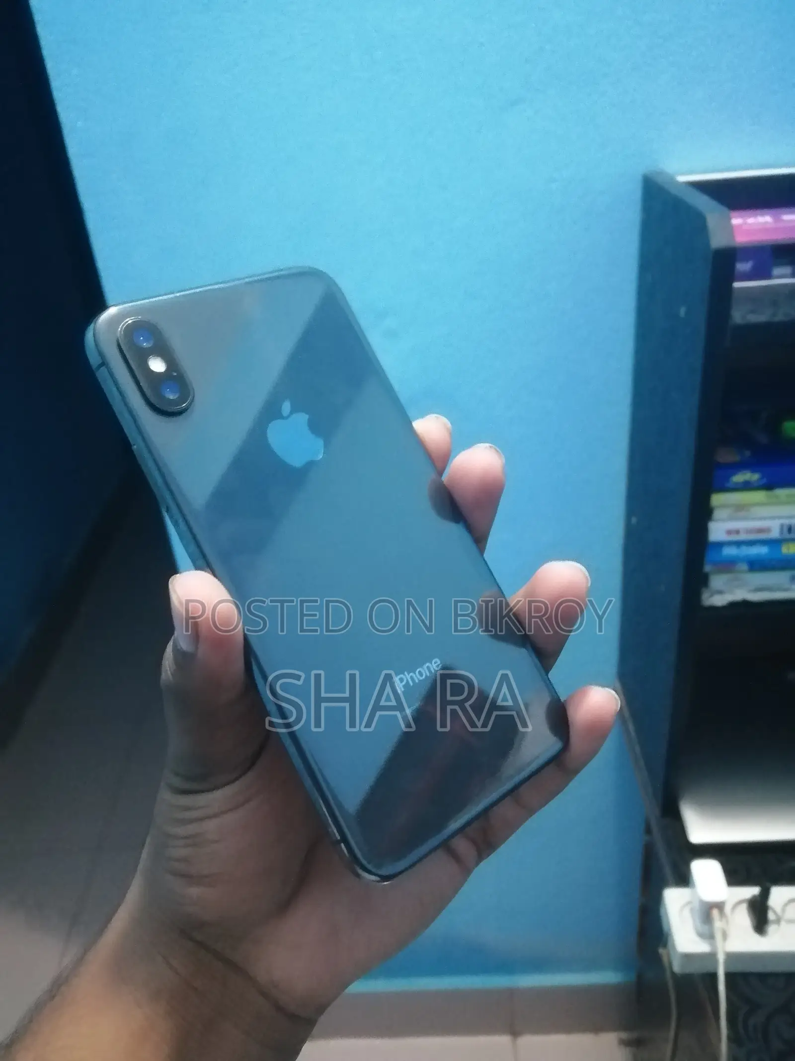 Apple iPhone X 64 GB Gray