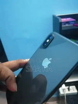 Apple iPhone X 64 GB Gray