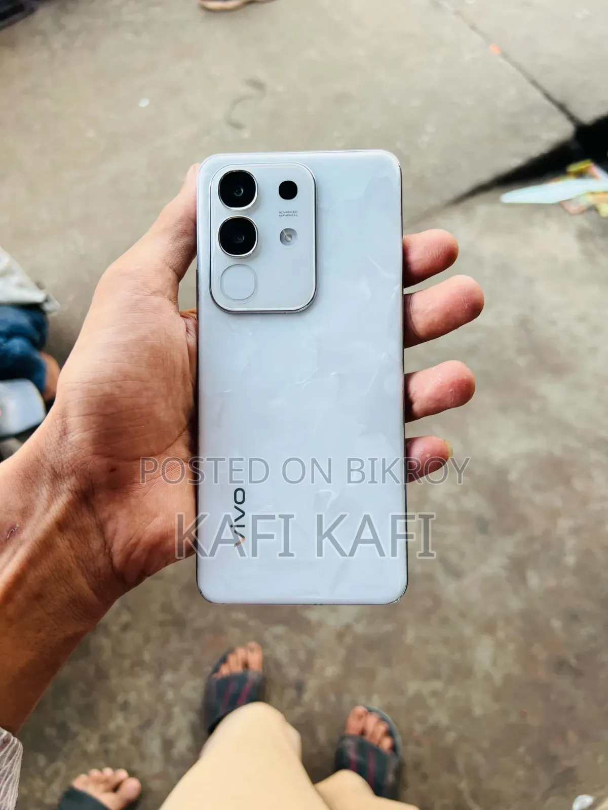 ভিভো ওয়াই২৯ ৪জি ১২৮ জিবি হোয়াইট