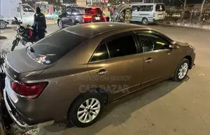 টয়োটা প্রিমিও ১.৫ ফ্রন্ট-হুইল ড্রাইভ ২০১৭ ব্রাউন