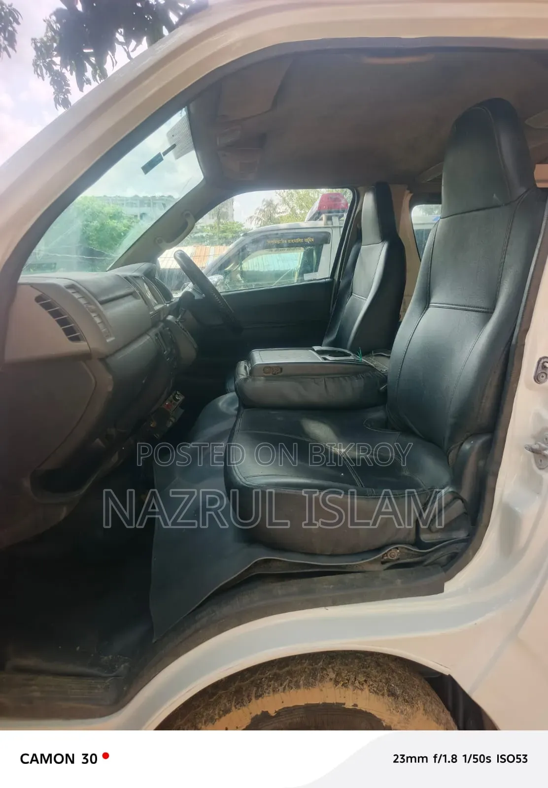 Toyota HiAce 2012 White
