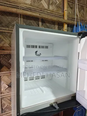 Walton Refrigerator (217 Ltr) - Fridge like brand new