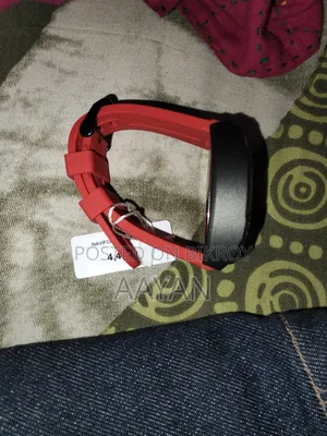ব্র্যান্ড নিউ ঘড়ি