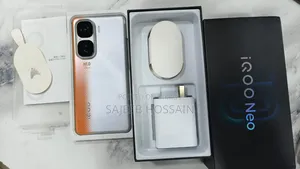 iQOO 256 GB Silver