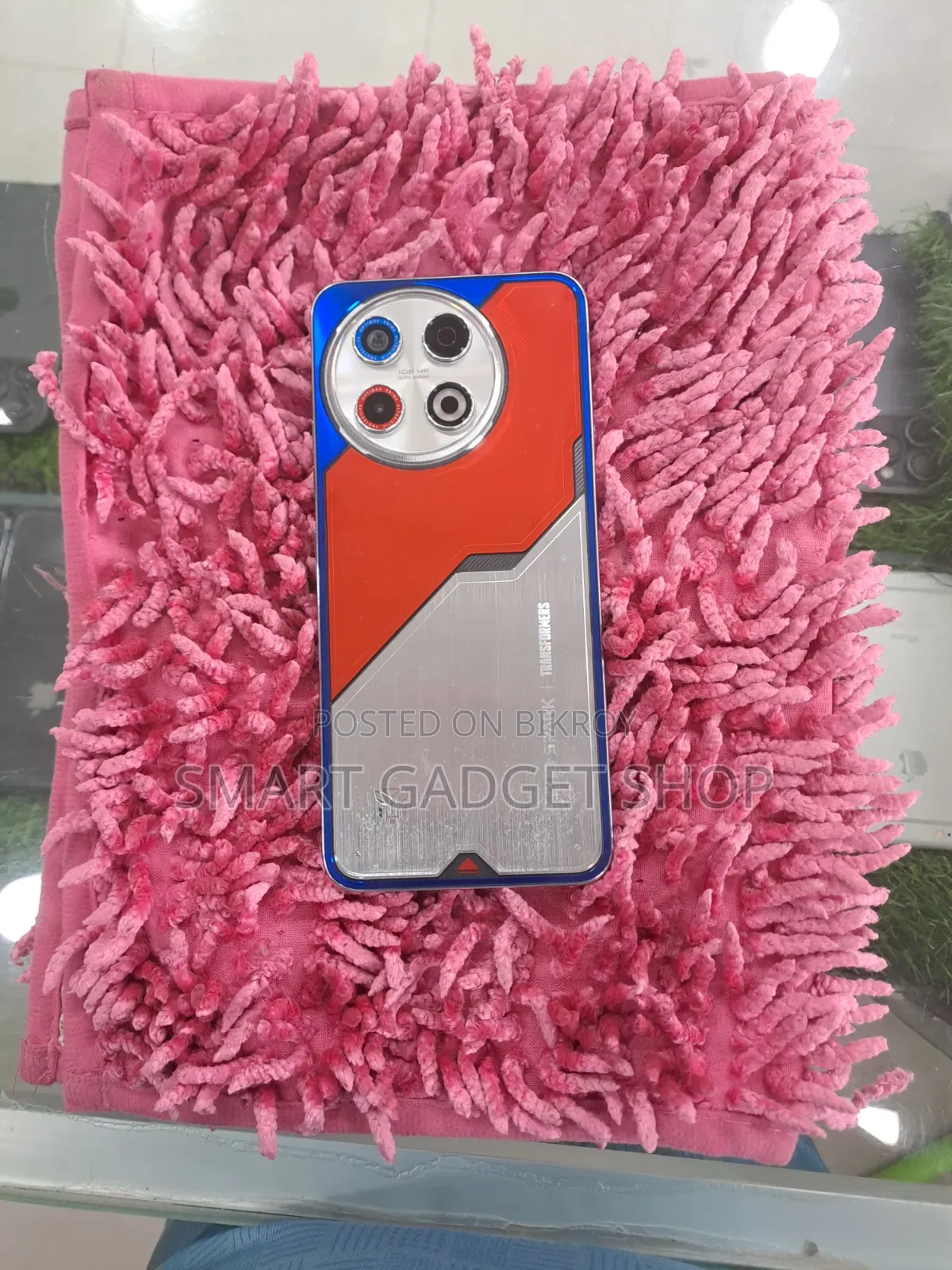 Tecno Spark 30 Pro ২৫৬ জিবি সিলভার