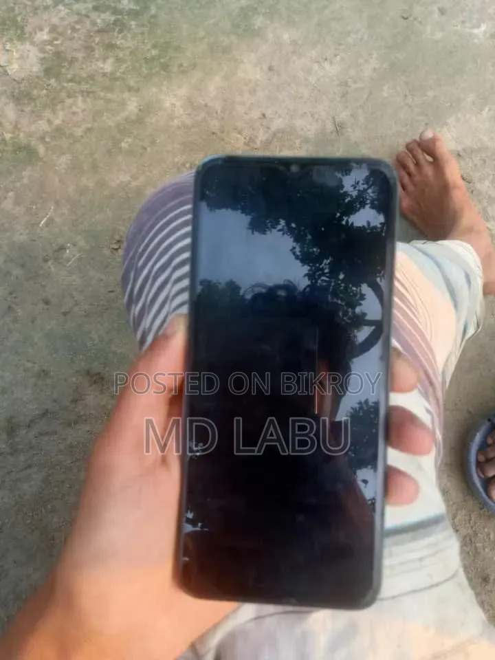 Infinix Hot 11i 32 GB Blue