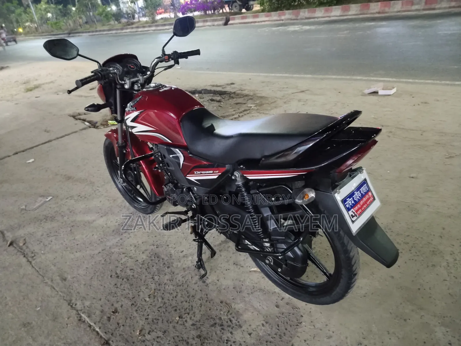 Honda 2022 Red