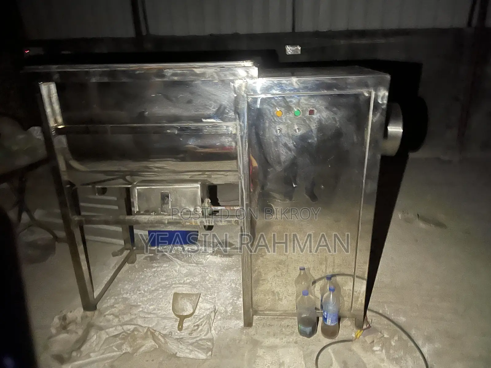 Detergent Mixer Machine, used only 8 times.