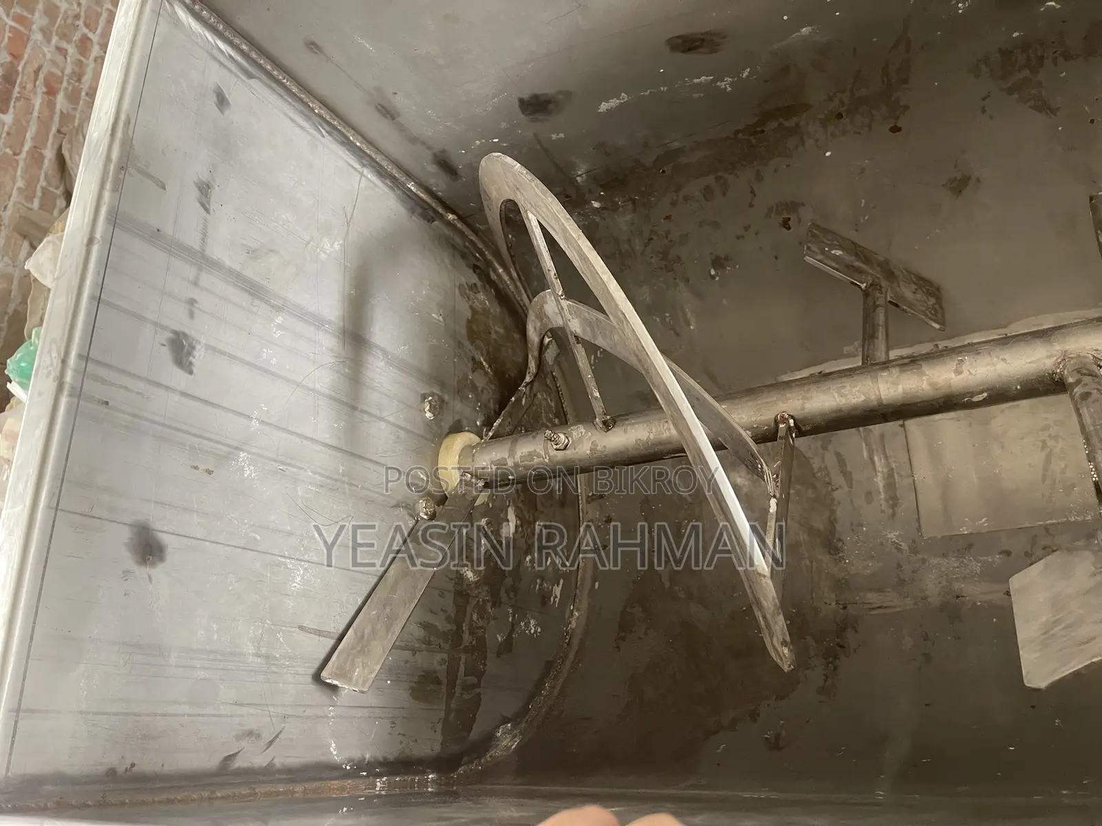 Detergent Mixer Machine, used only 8 times.