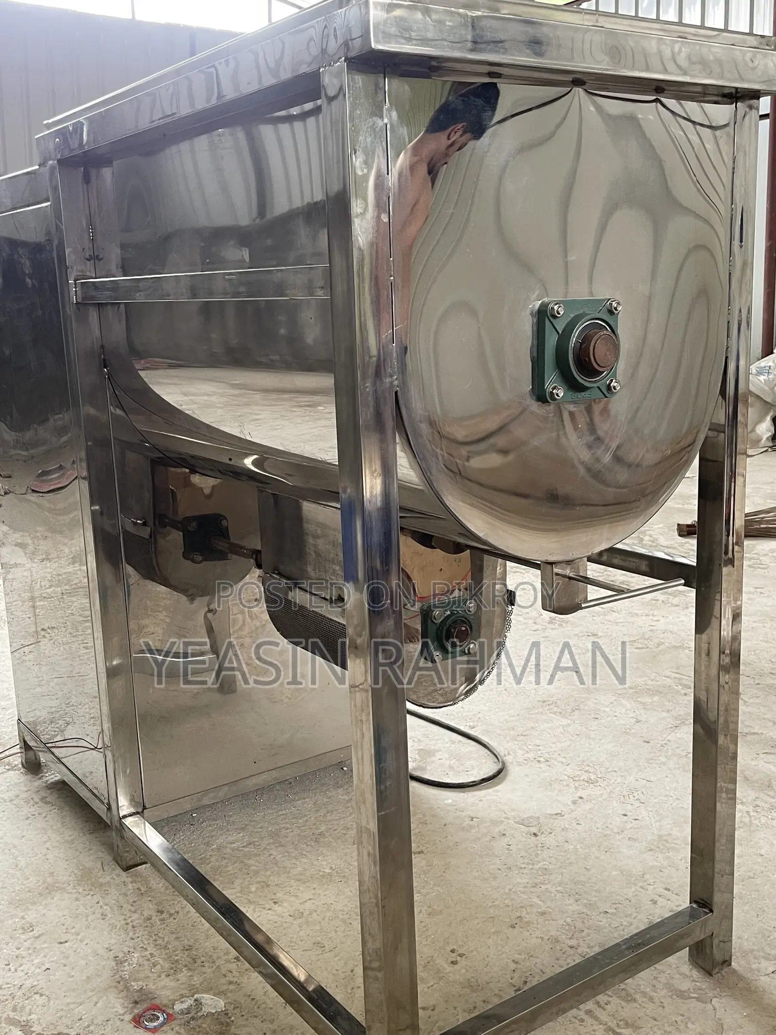 Detergent Mixer Machine, used only 8 times.