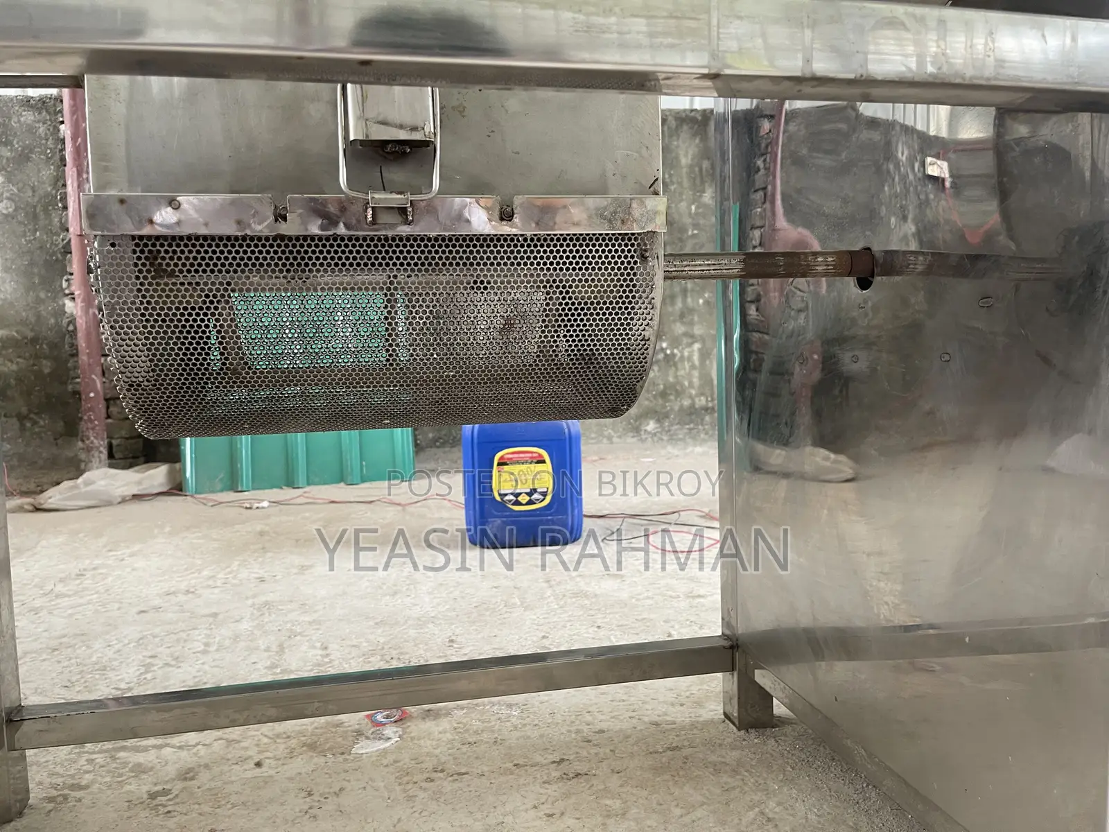 Detergent Mixer Machine, used only 8 times.