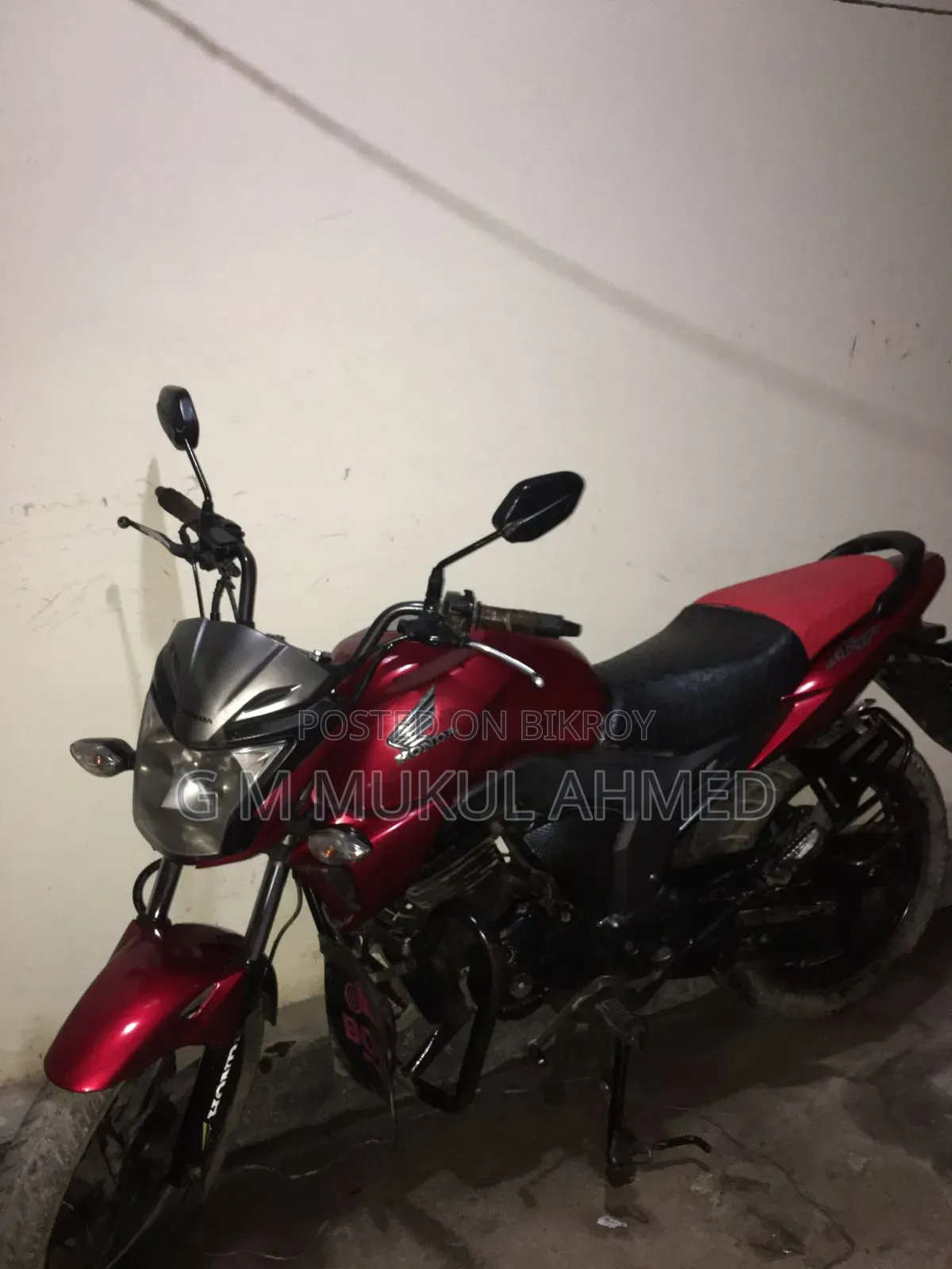 Honda CB 2017 Red