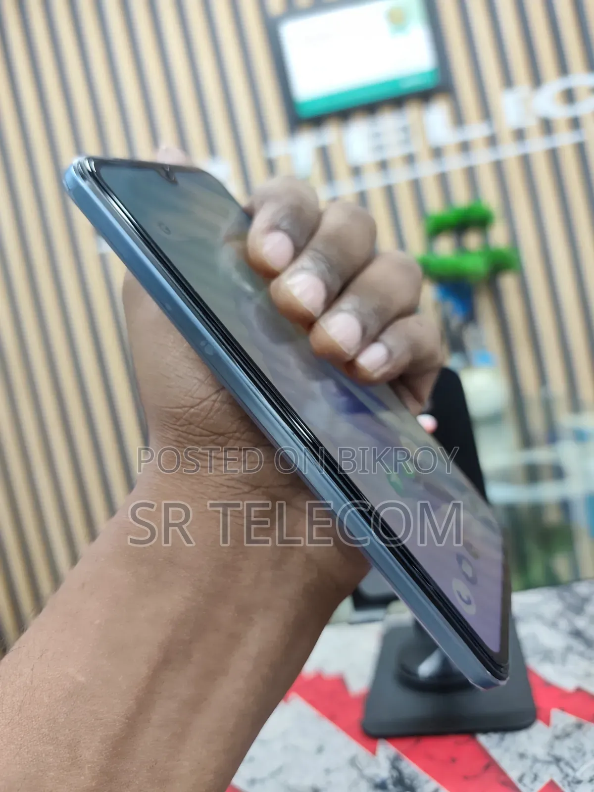 Vivo Y75 128 GB