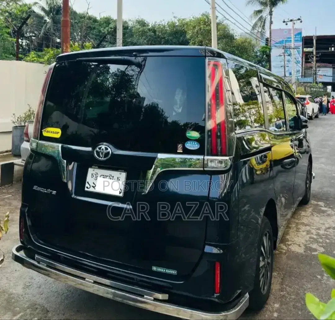 Toyota Noah 2.0 FWD (8 Seater) 2019 Black