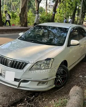 টয়োটা প্রিমিও ১.৫ এফডব্লিউডি ২০১৪ পার্ল