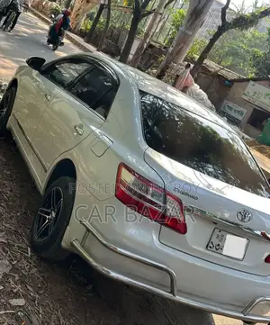 টয়োটা প্রিমিও ১.৫ এফডব্লিউডি ২০১৪ পার্ল