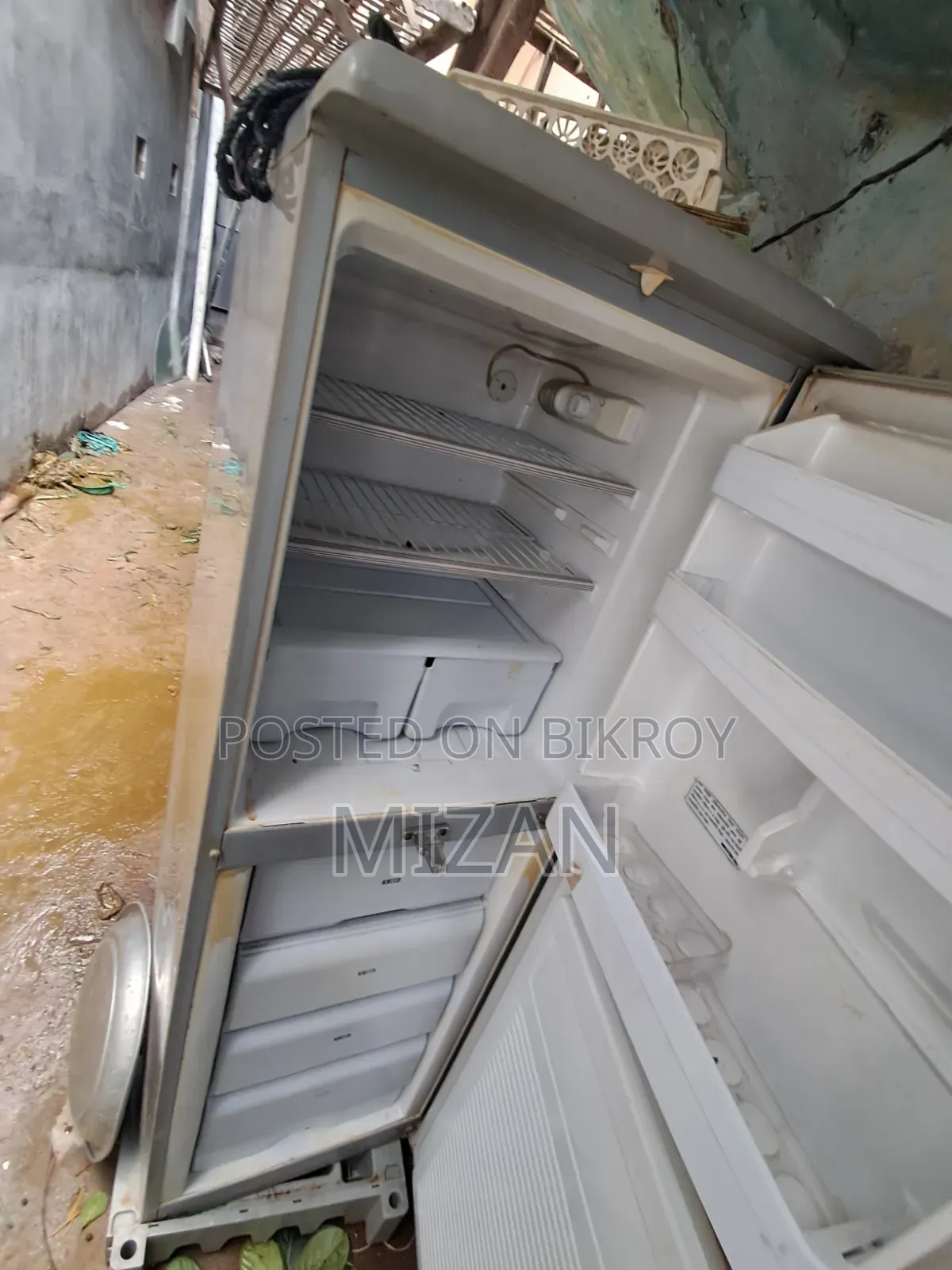 Walton Refrigerator