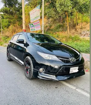 Toyota Auris 2014 Black