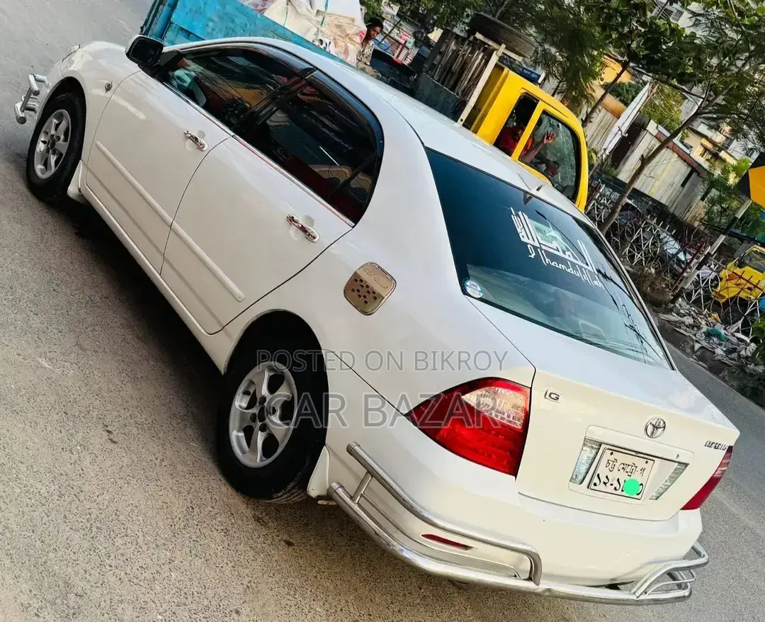Toyota Corolla 2006 White