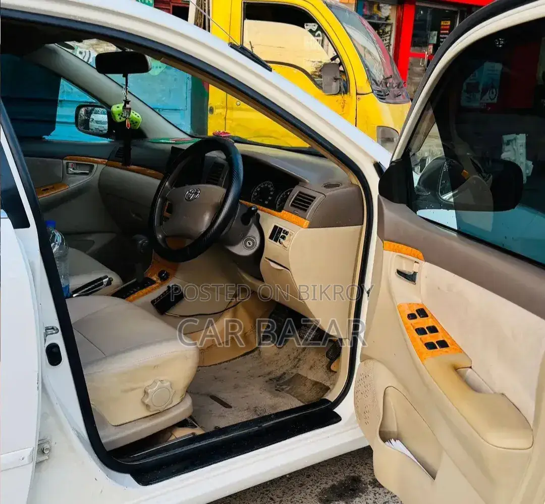 Toyota Corolla 2006 White