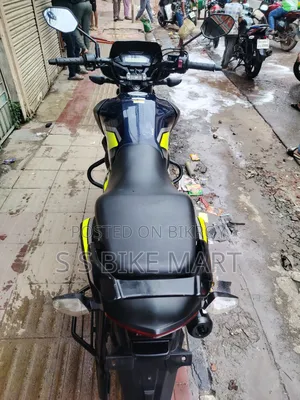New Honda CB 2025 Blue