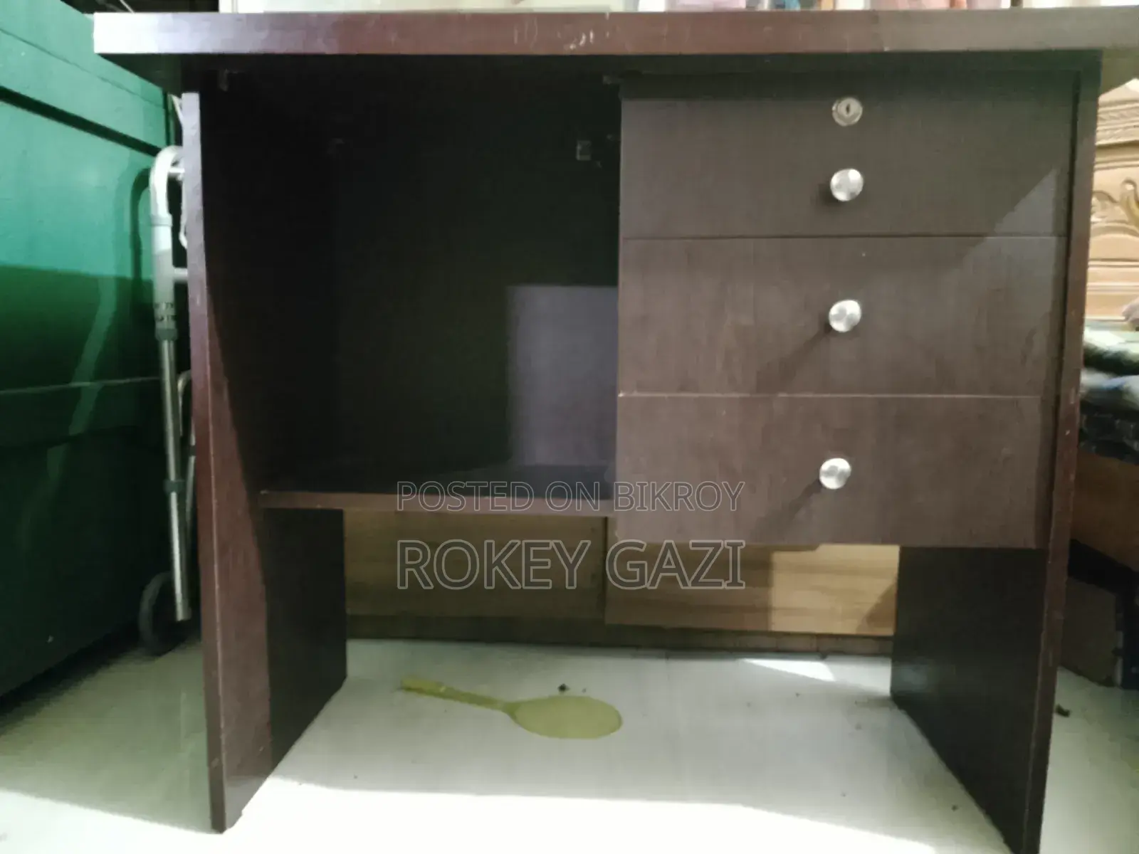 Office Desk Table