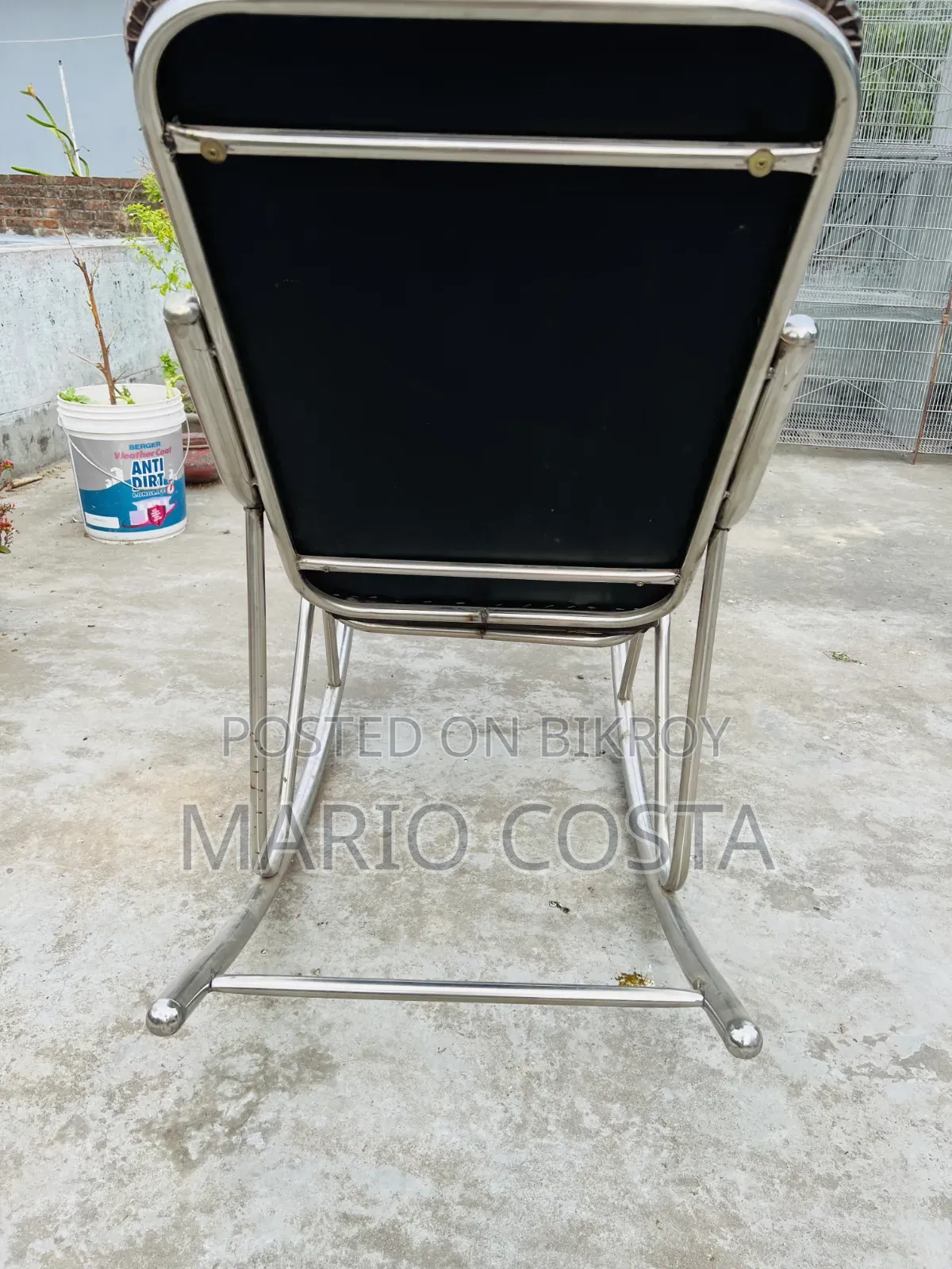 Stylish Rocking Chair - Almost New