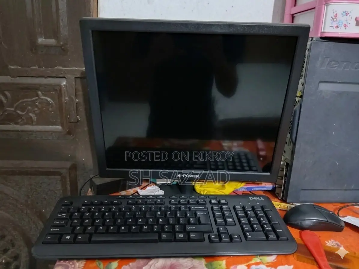 Desktop Computer Lenovo ThinkCentre 22 8GB Intel Core I5 HDD+SSD 500GB